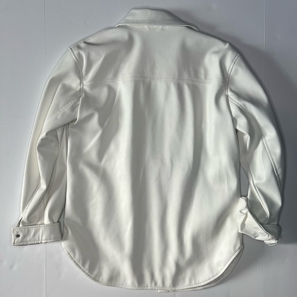 Lauriebelles Chelsea DeBoer by Lily & Lottie 
Creed Faux Leather Shacket - Picture 5 of 11